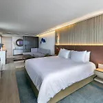 La Jolla Cove Suites